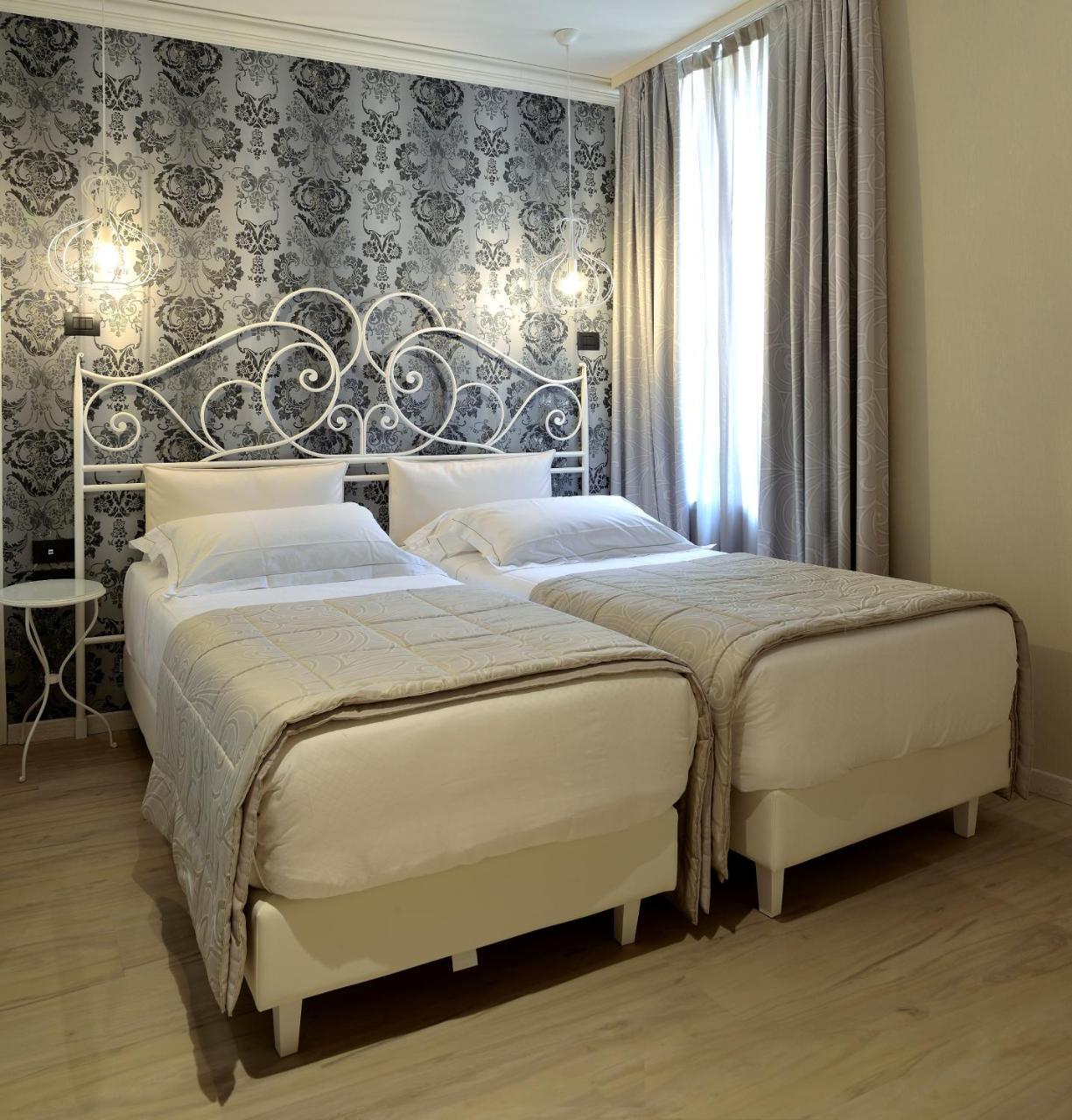 Zanhotel Regina โบโลญญา ภายนอก รูปภาพ