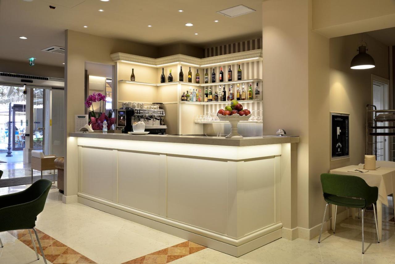 Zanhotel Regina โบโลญญา ภายนอก รูปภาพ